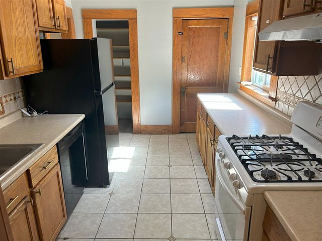 19 Central St Street, Battle Creek, MI 49017