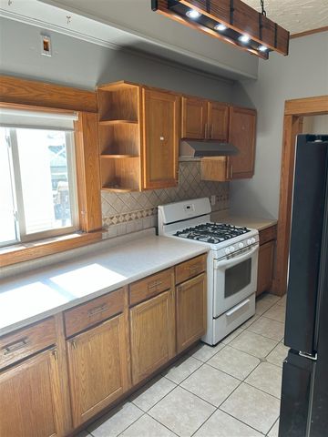 19 Central St Street, Battle Creek, MI 49017