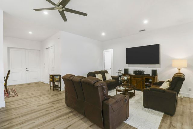 13168 KEY LIME Boulevard, Loxahatchee, FL 33412