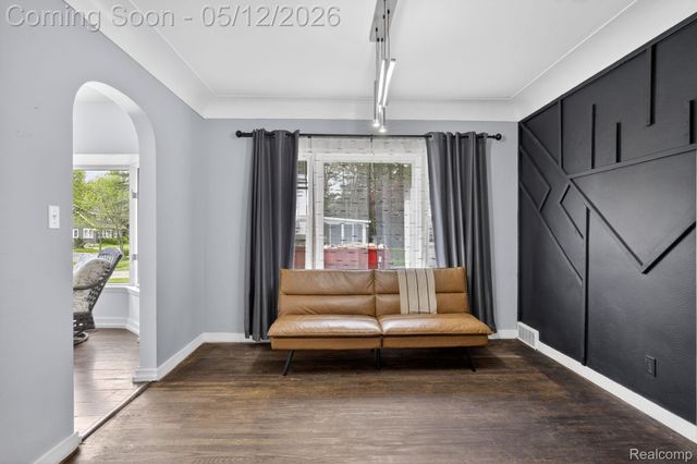 1209 Beatrice Street, Flushing, MI 48433