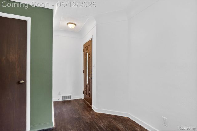 1209 Beatrice Street, Flushing, MI 48433