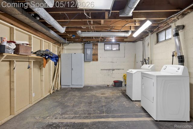 1209 Beatrice Street, Flushing, MI 48433