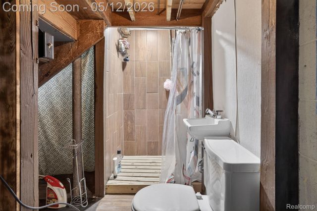 1209 Beatrice Street, Flushing, MI 48433