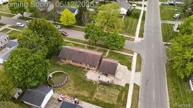 1209 Beatrice Street, Flushing, MI 48433