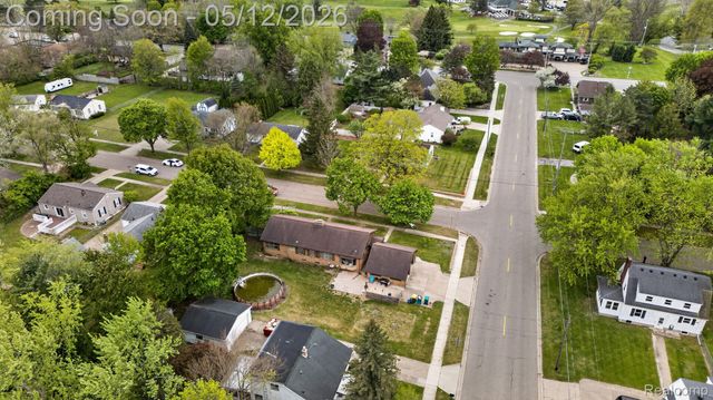 1209 Beatrice Street, Flushing, MI 48433