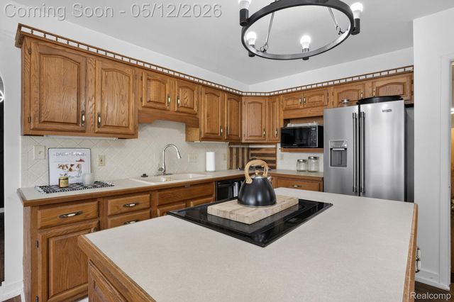 1209 Beatrice Street, Flushing, MI 48433