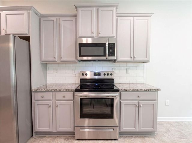 5053 Pioneer Parkway, Mcdonough, GA 30253