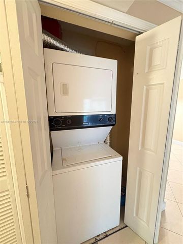 1725 W 60th St F202, Hialeah, FL 33012