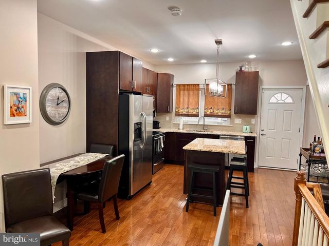 1211 WEBSTER ST, Philadelphia, PA 19147