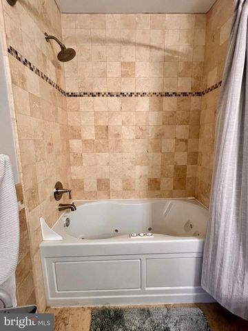 1211 WEBSTER ST, Philadelphia, PA 19147