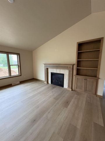 3373 GLENDALE AVENUE, Green Bay, WI 54313