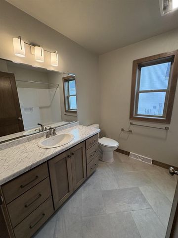 3373 GLENDALE AVENUE, Green Bay, WI 54313