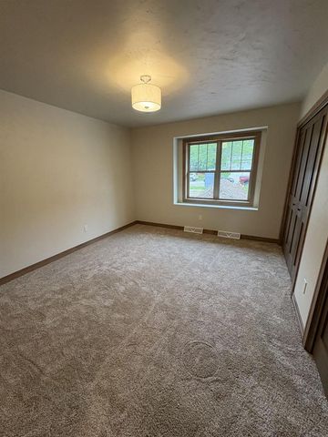 3373 GLENDALE AVENUE, Green Bay, WI 54313
