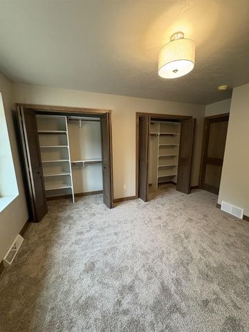 3373 GLENDALE AVENUE, Green Bay, WI 54313