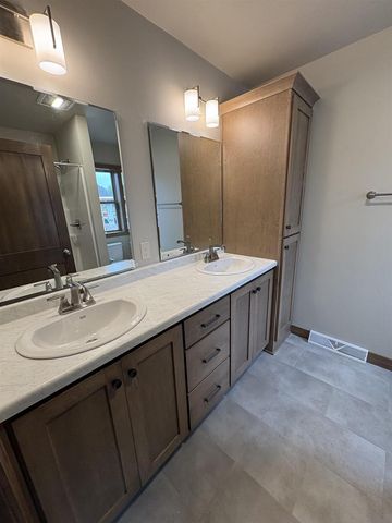 3373 GLENDALE AVENUE, Green Bay, WI 54313