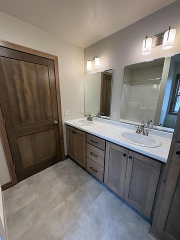 3373 GLENDALE AVENUE, Green Bay, WI 54313