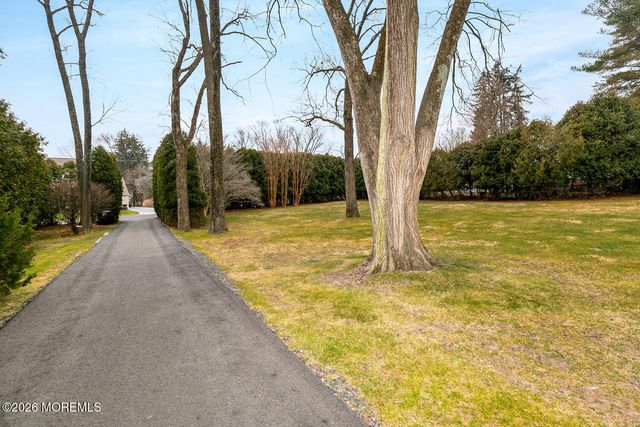 62 Swartzel Drive, Middletown, NJ 07748