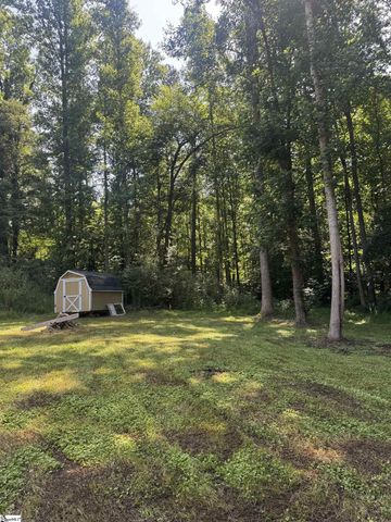 21 Hughes Road, Greenville, SC 29611