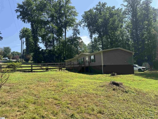 21 Hughes Road, Greenville, SC 29611