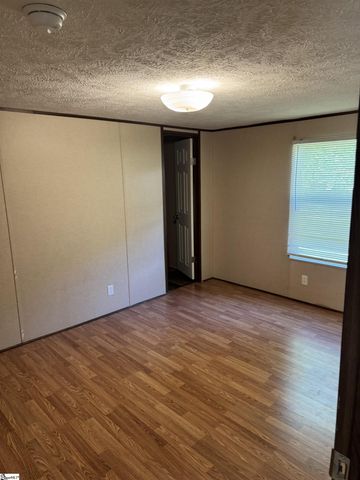 21 Hughes Road, Greenville, SC 29611