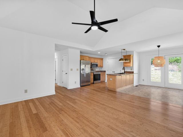 122 Larkin Springs Rd, Madison, TN 37115