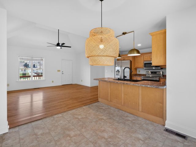 122 Larkin Springs Rd, Madison, TN 37115