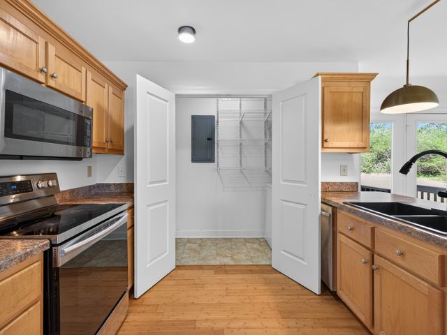 122 Larkin Springs Rd, Madison, TN 37115