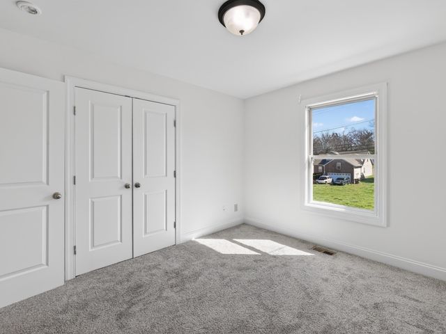 122 Larkin Springs Rd, Madison, TN 37115