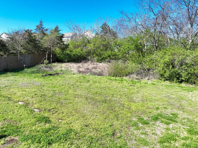 122 Larkin Springs Rd, Madison, TN 37115