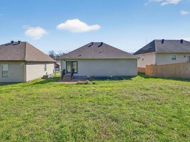 122 Larkin Springs Rd, Madison, TN 37115