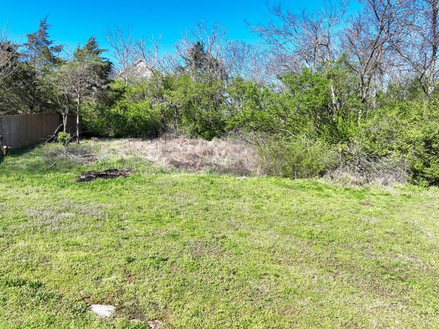 122 Larkin Springs Rd, Madison, TN 37115