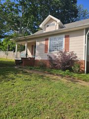 201 Shelbyville Mills Rd, Shelbyville, TN 37160