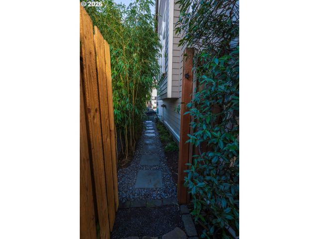 5527 Ne 13TH Ave, Portland, OR 97211