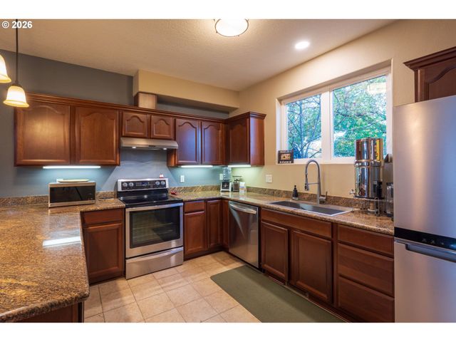 5527 Ne 13TH Ave, Portland, OR 97211