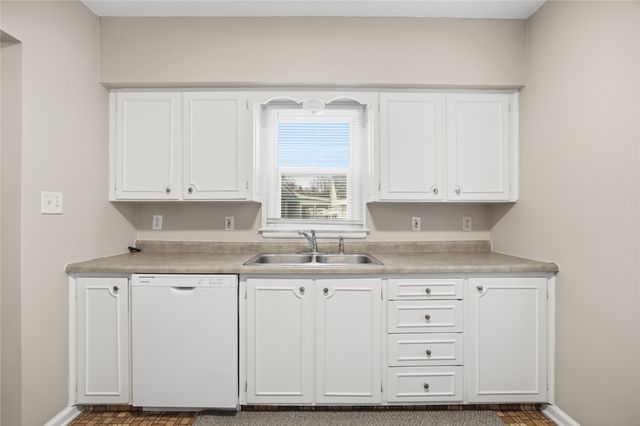 3711 37th Street, Des Moines, IA 50310