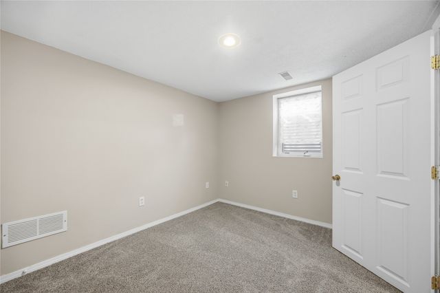 3711 37th Street, Des Moines, IA 50310