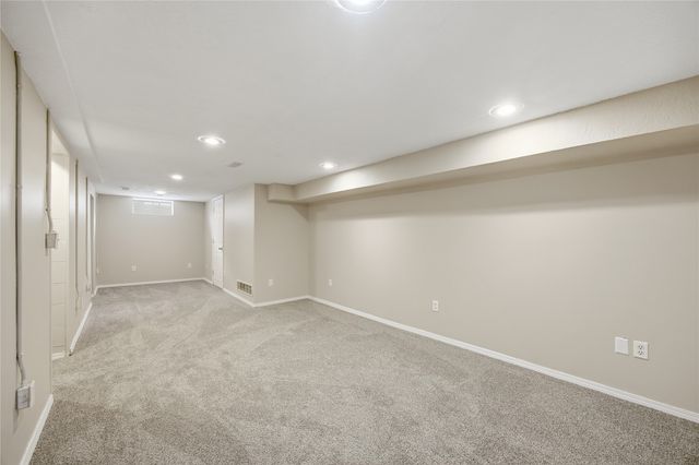 3711 37th Street, Des Moines, IA 50310