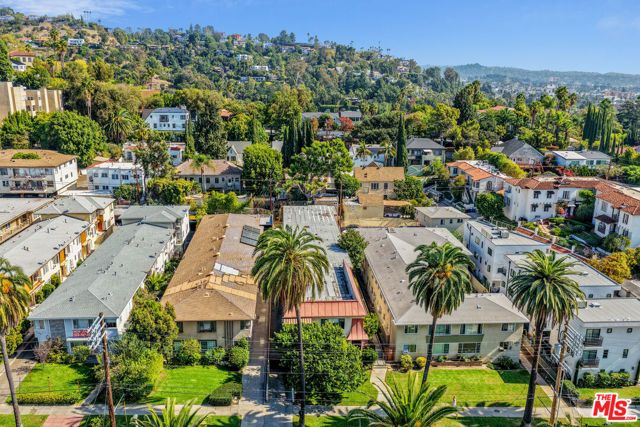 2130 N Beachwood Drive, Los Angeles, CA 90068