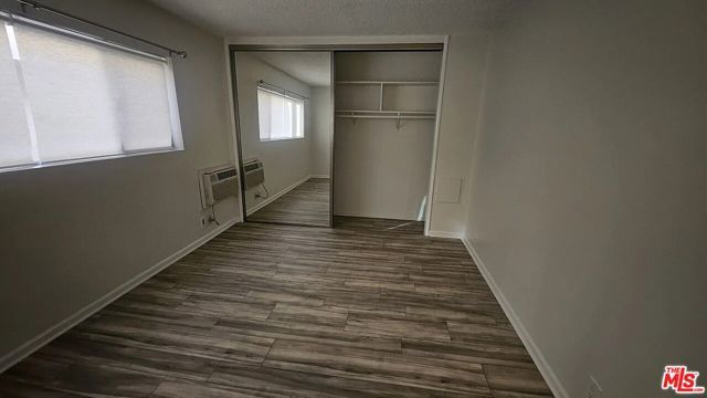 2130 N Beachwood Drive, Los Angeles, CA 90068