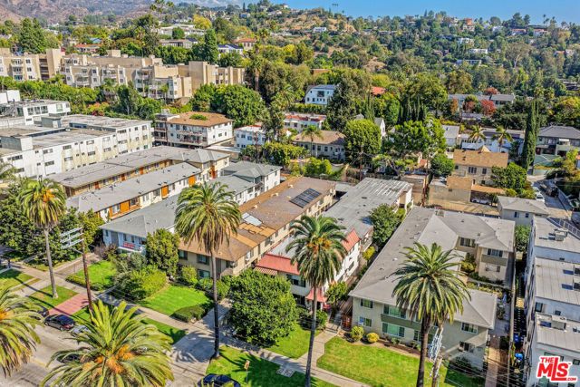 2130 N Beachwood Drive, Los Angeles, CA 90068