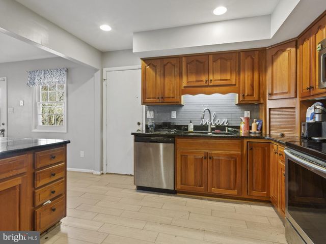 9230 MIMOSA DR, La Plata, MD 20646