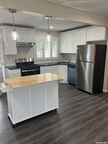1227 Daffodil Lane, Wantagh, NY 11793