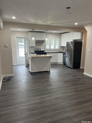 1227 Daffodil Lane, Wantagh, NY 11793