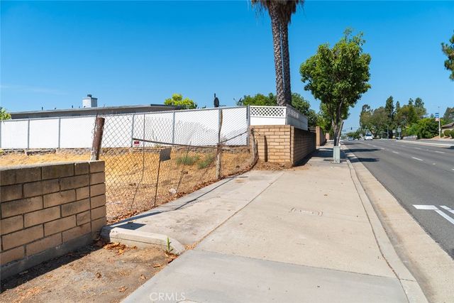 5001 Siesta Lane and Yorba Linda Blvd, Yorba Linda, CA 92886