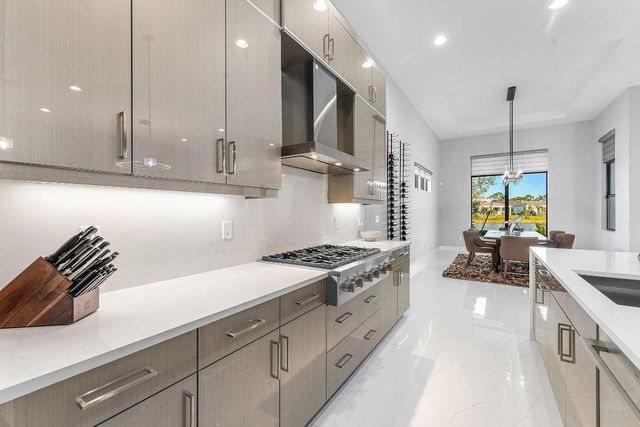 13198 Faberge Place, Palm Beach Gardens, FL 33418