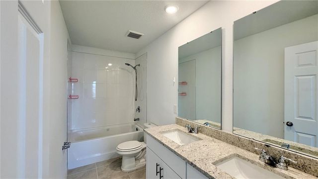 1346 CURRENT PLACE, Haines City, FL 33844