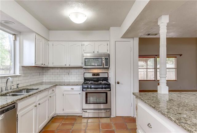 4200 Everest LN, Austin, TX 78727