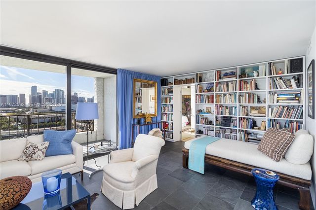 555 NE 15th St 20A, Miami, FL 33132