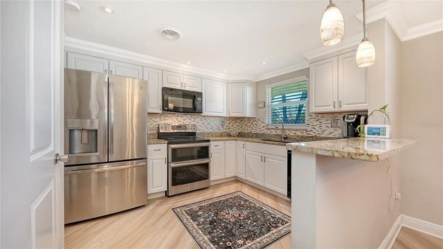 6620 AVENUE C, Sarasota, FL 34231