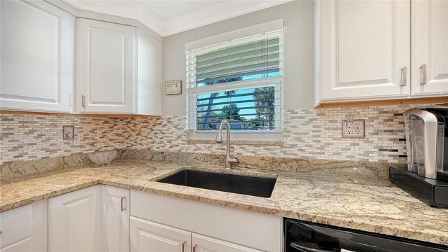 6620 AVENUE C, Sarasota, FL 34231